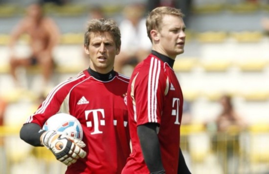 她曾多次参 她曾多次参